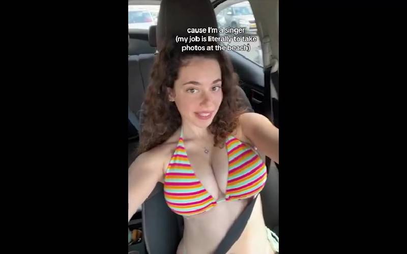 Gali Golan Nudes Showing Big Tits