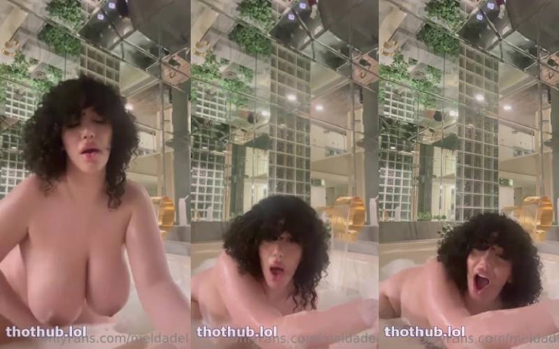 Meldadel Masturbate In bathtub