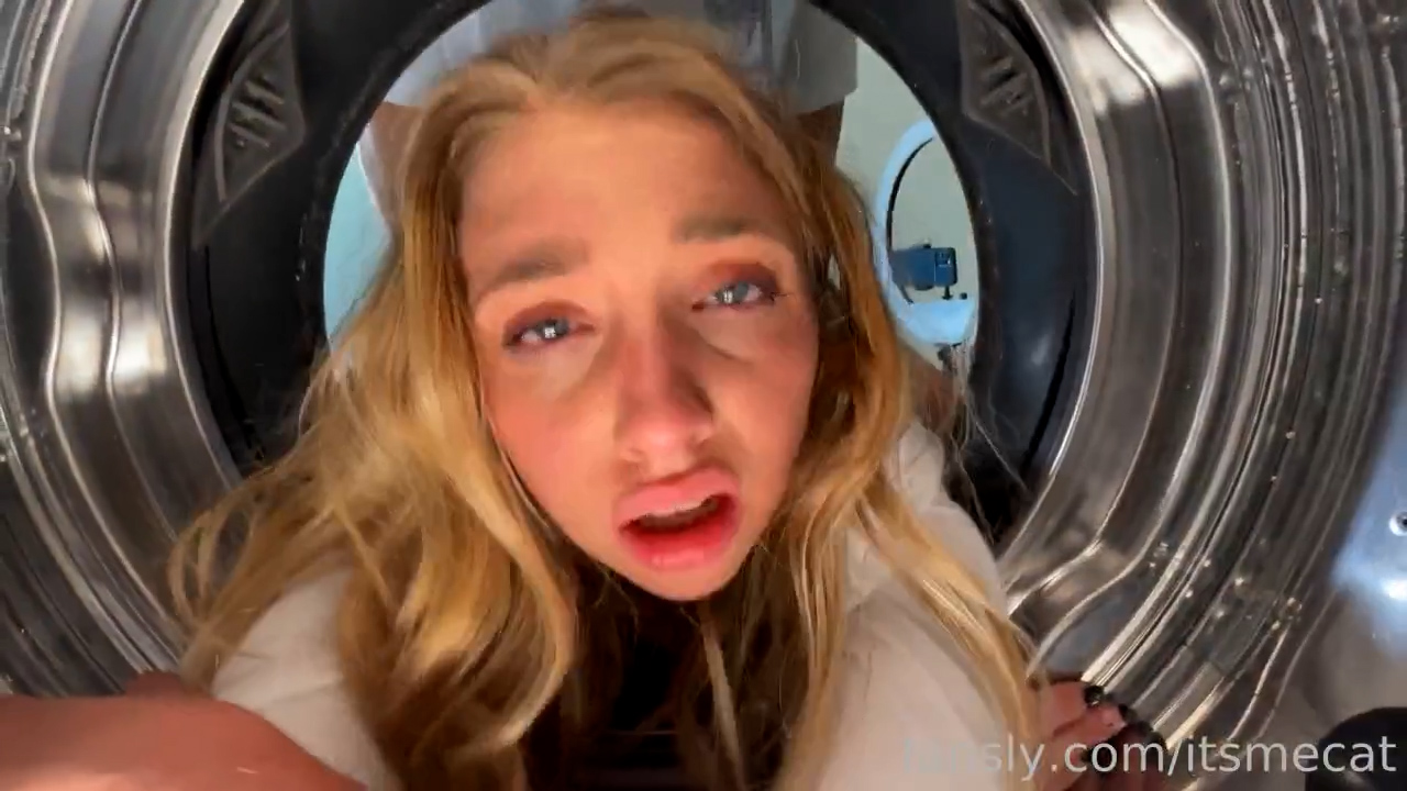 Itsmecat Fucked While Stuck in the Washing Machine Video